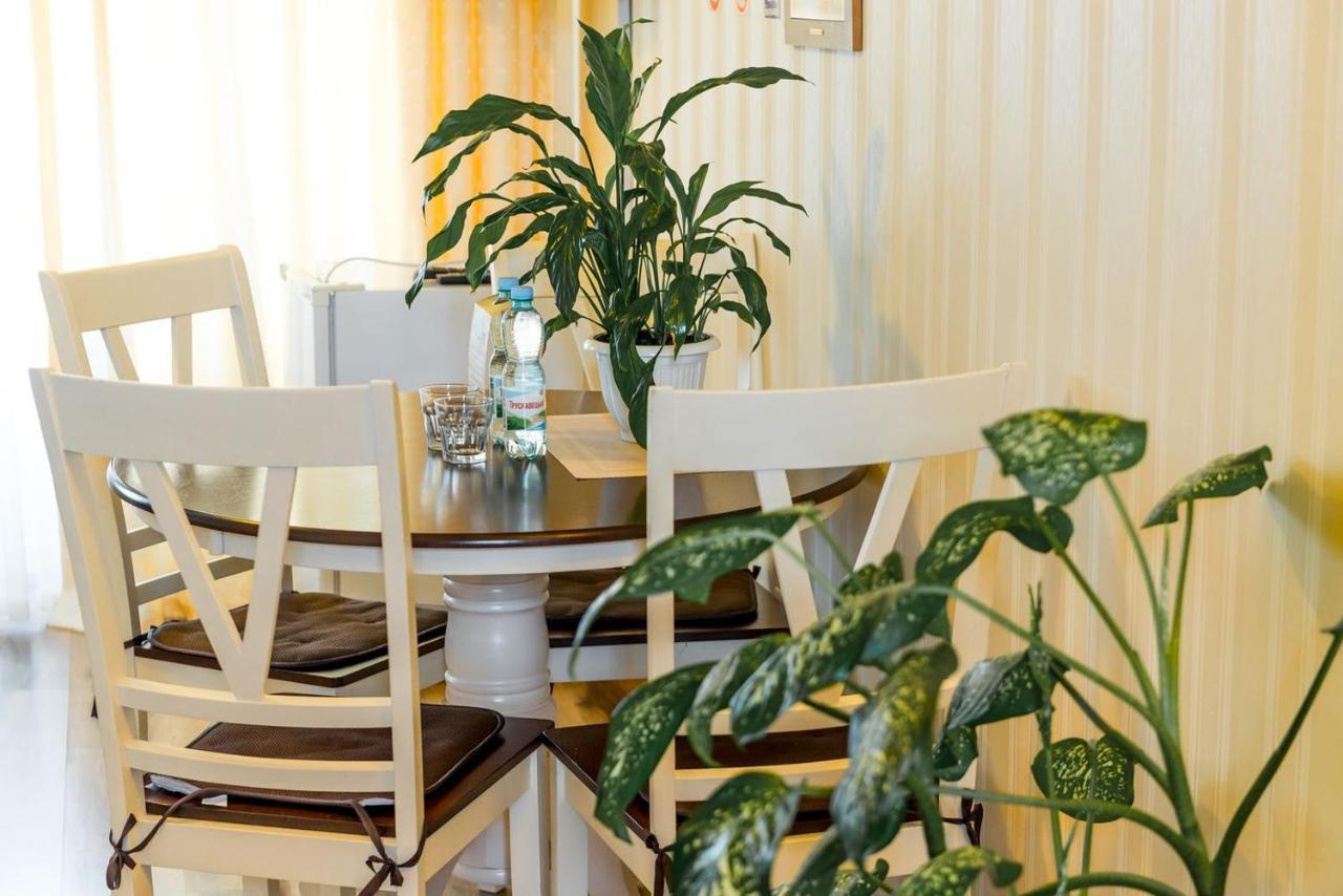 Guest House Shale Vinnytsia Bagian luar foto