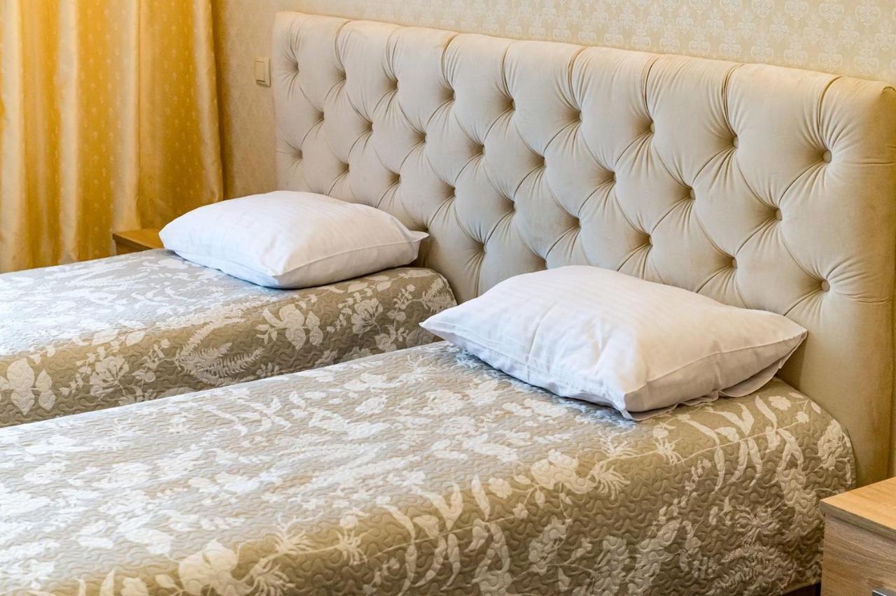 Guest House Shale Vinnytsia Bagian luar foto